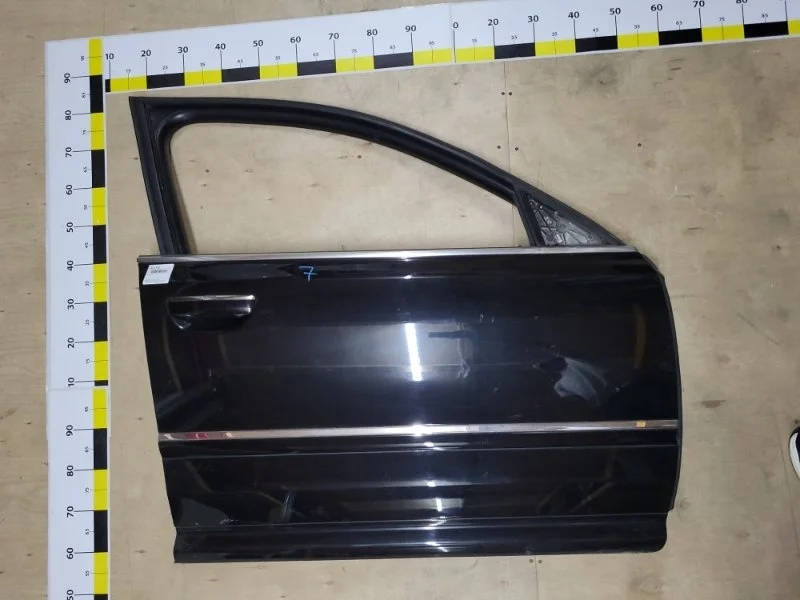 Дверь Audi A8 2009 4E0831052C D3 BVJ 4.2, передняя правая
