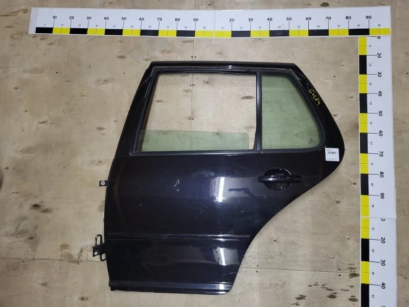 Дверь Volkswagen Golf 2002 1J6833055F 1J AUM 1.8T, задняя левая