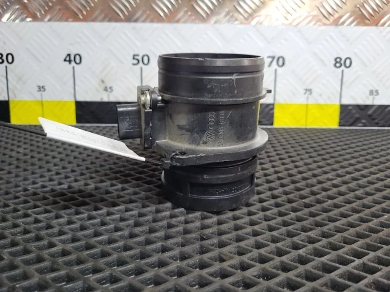 Расходомер Volkswagen Passat CC 2013 06J906461D B6 CDA 1.8T