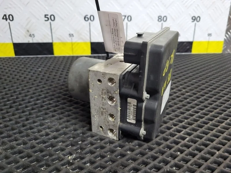 Блок ABS Audi A4 2009 8K0614517BP B8 CDH 1.8T