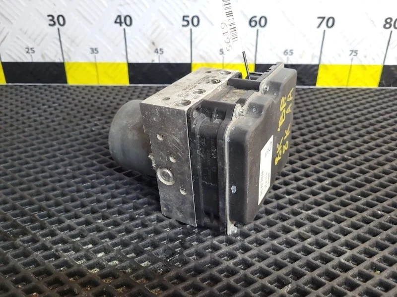 Блок ABS Audi A4 2009 8K0614517BP B8 CDH 1.8T