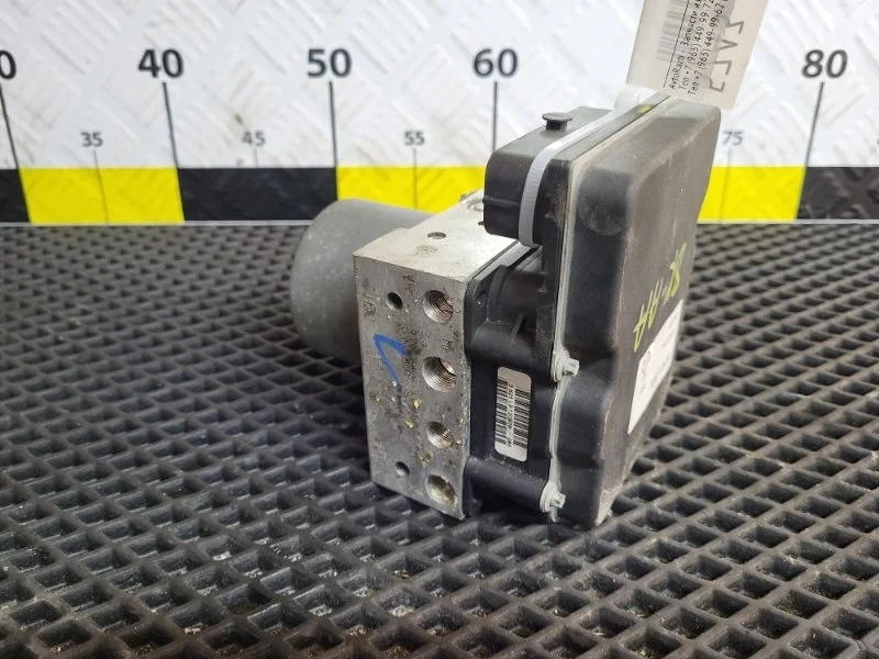 Блок ABS Audi A4 2009 8K0614517BP B8 CDH 1.8T