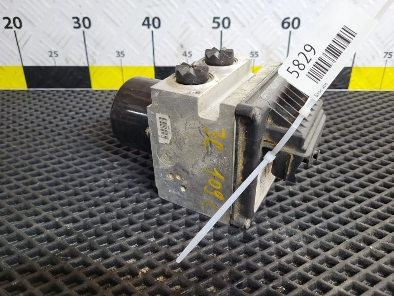 Блок ABS Volkswagen Passat 2007 3C0614109C B6 BWA 2.0T