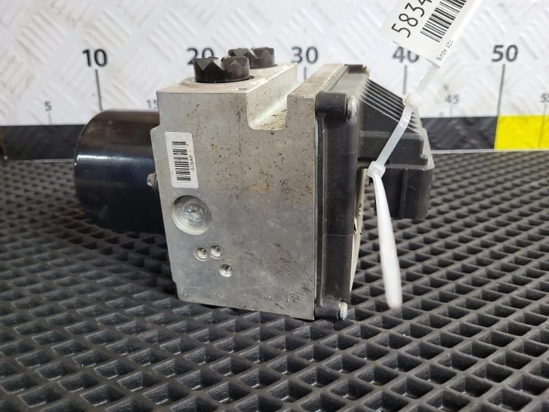 Блок ABS Volkswagen Passat 2007 3C0614109A B6 BWA 2.0T