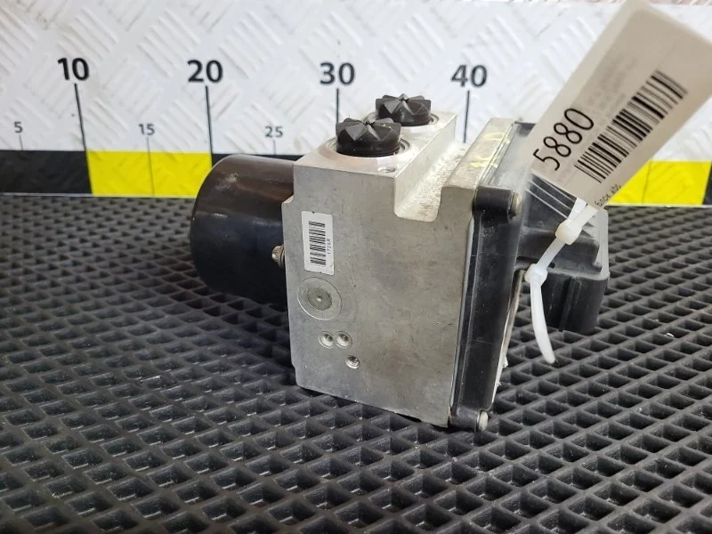 Блок ABS Volkswagen Passat 2007 3C0614109D B6 BWA 2.0T