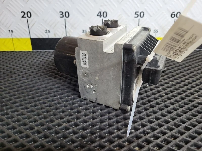 Блок ABS Volkswagen Passat 2007 3C0614109D B6 BWA 2.0T
