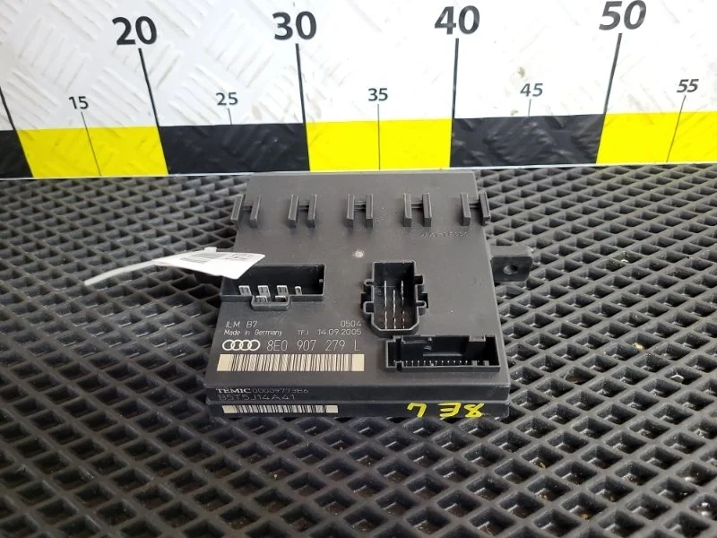 Блок комфорта Audi A4 2006 8E0907279L B7 BWE 2.0T