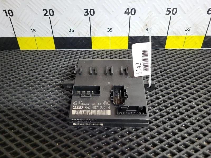 Блок комфорта Audi A4 2006 8E0907279N B7 BWE 2.0T