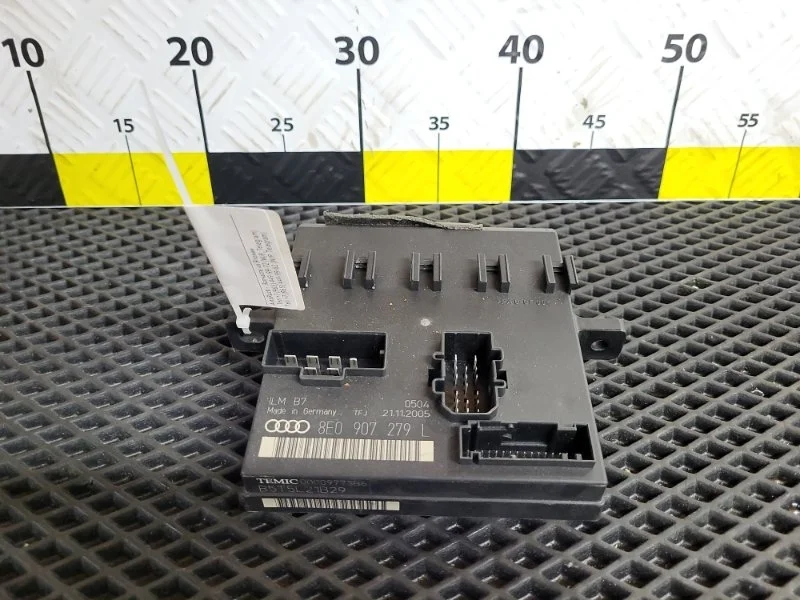 Блок комфорта Audi A4 2006 8E0907279L B7 BWE 2.0T