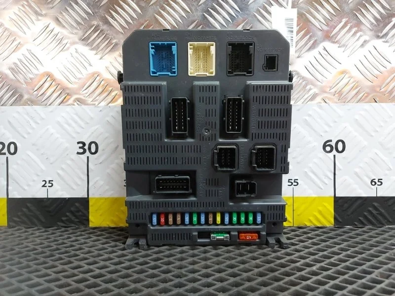 Блок комфорта Peugeot 3008 9663798180 EP6CDT