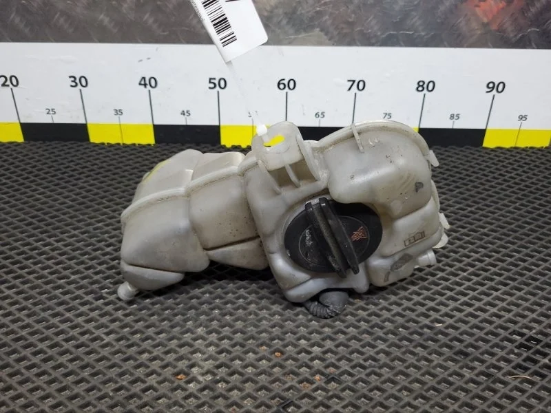 Бачок расширительный Audi A8 2011 4H0121403G D4 CDR 4.2