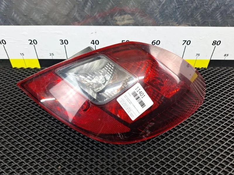 Фонарь задний Opel Corsa 13296480 L08 Z12XEP, правый