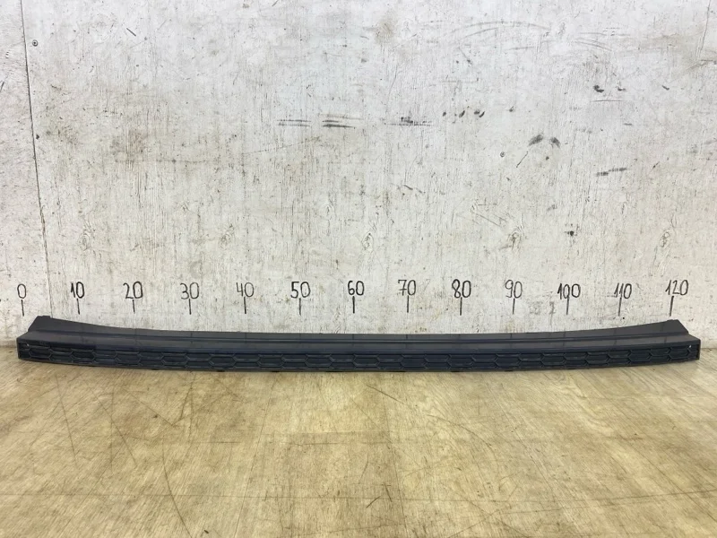 НАКЛАДКА Skoda Kodiaq 2017 2018 2019 2020 2021 565807423B, задняя