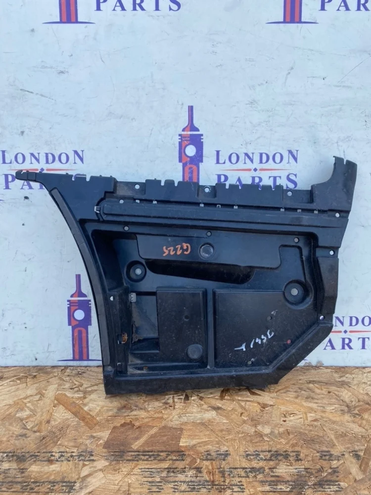 Кронштейн крепления бампера BMW E92