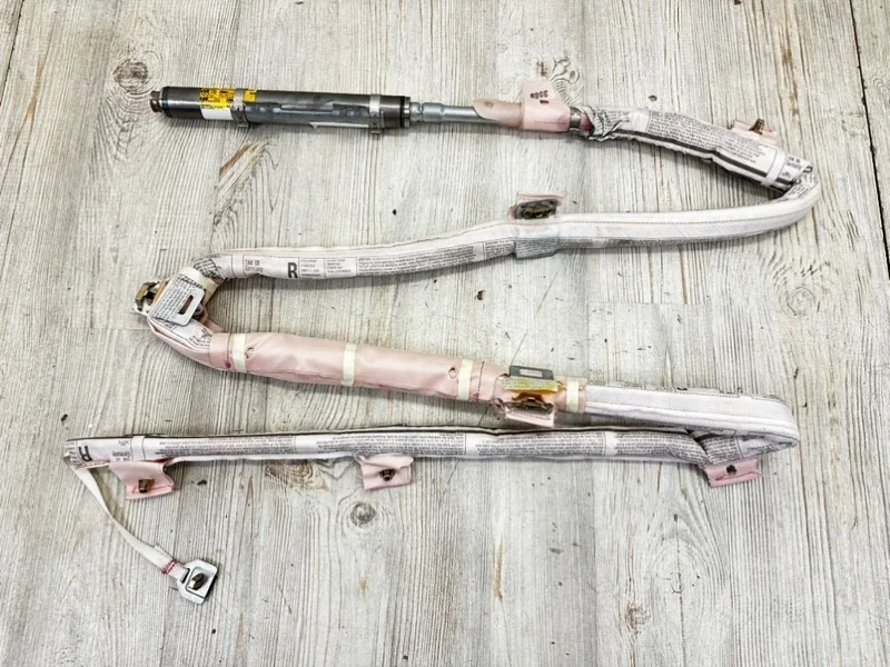 Подушка безопасности для головы Porsche Cayenne GTS 2015 958 (92A)