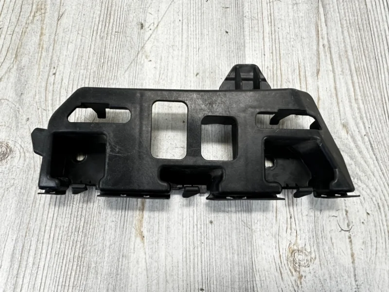 Кронштейн бампера Porsche Cayenne GTS 2015 958 (92A)