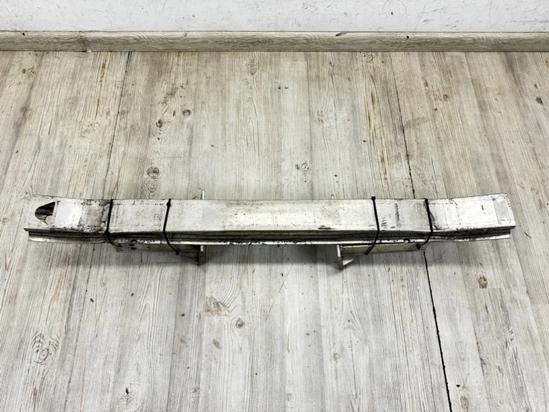 Усилитель бампера Audi Q5 2009-2017 8R