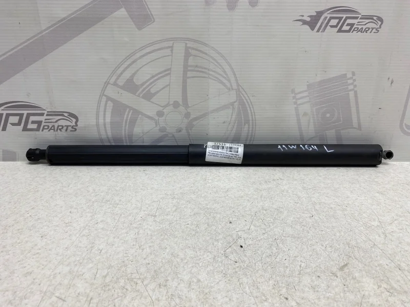 Амортизатор крышки багажника левый Mercedes-benz 2006 W164