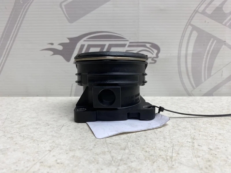 Промежуточный фланец перед дросселем Mercedes-benz ML 2006 W164