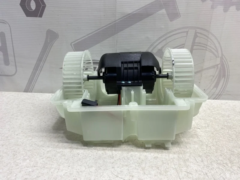 Моторчик печки Mercedes-benz W221