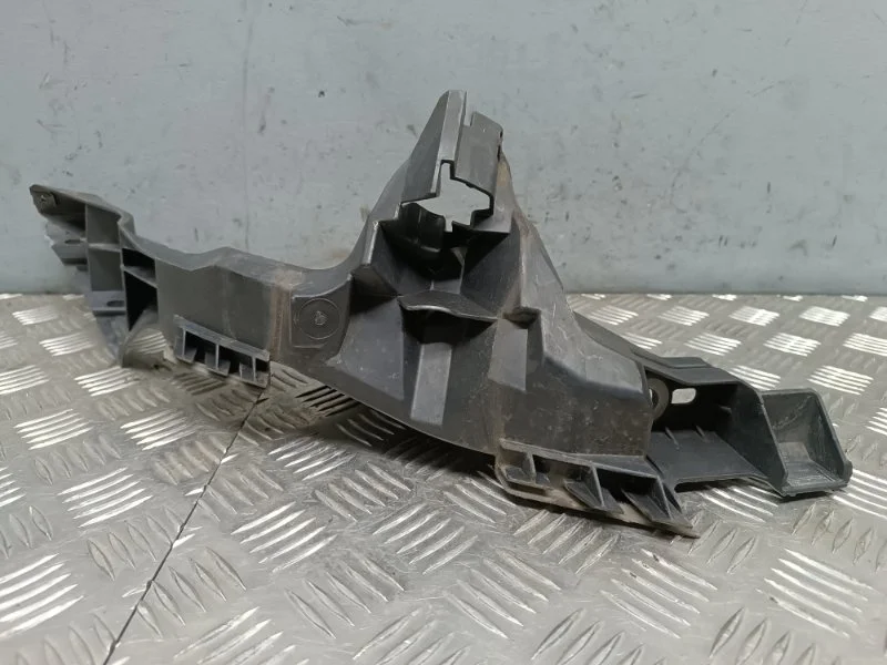 Крепление фары Audi A1 8X