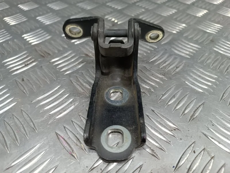 Петля двери Cadillac SRX 2