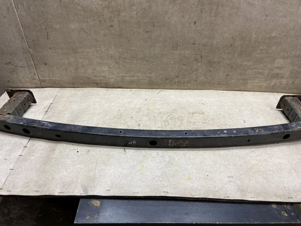 Усилитель передний Nissan Qashqai J11 Кашкай