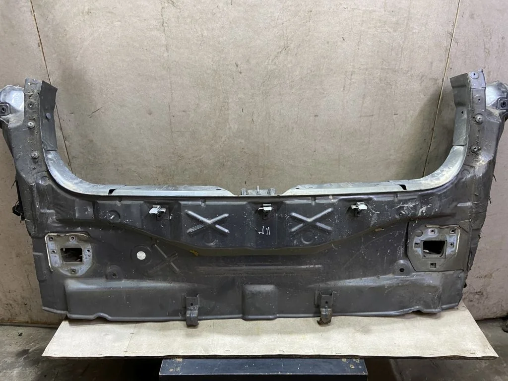 G91104EAMA Панель задняя Nissan Qashqai J11