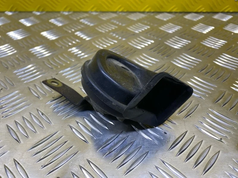 Сигнал звуковой Nissan Pathfinder (R51M) 2004-2013 2007 25620EB300 2.5 D YD25DDTI