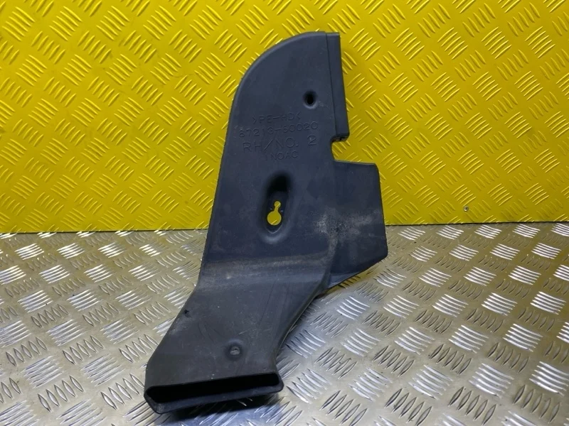 Воздуховод Lexus Lx 570 (2007-2022) 2010 8721360020 5.7 I 3URFE