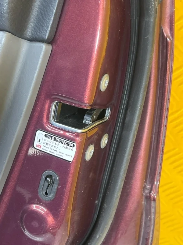 Замок двери задней правой Toyota Land Cruiser Prado 120 (2002-2009) 2007 6905060091 ВНЕДОРОЖНИК 3.0 D 1KDFTV