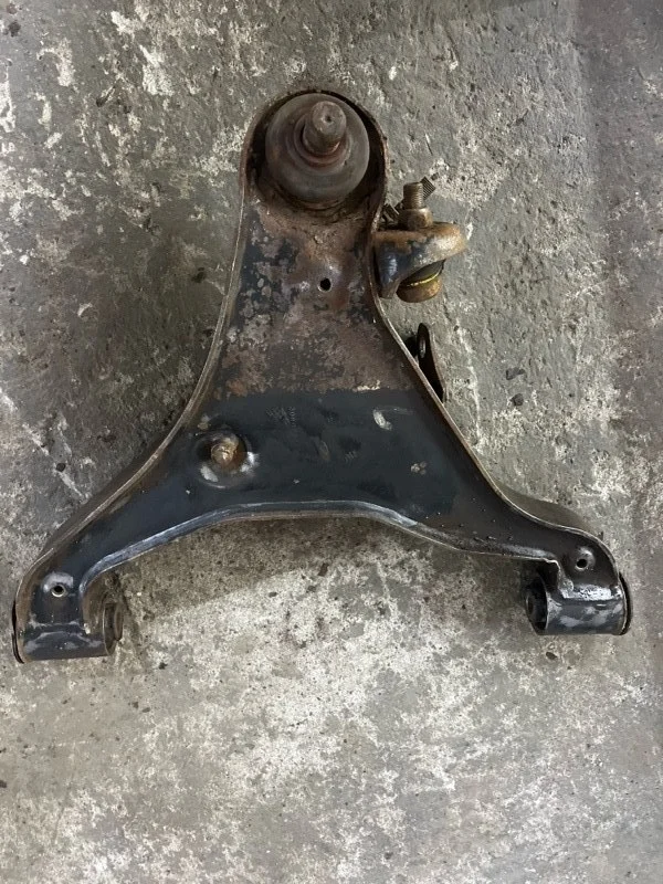 Рычаг передний нижний левый Nissan Navara (D40) 2004-2015 2007 54501EB300 2.5 D YD25DDTI