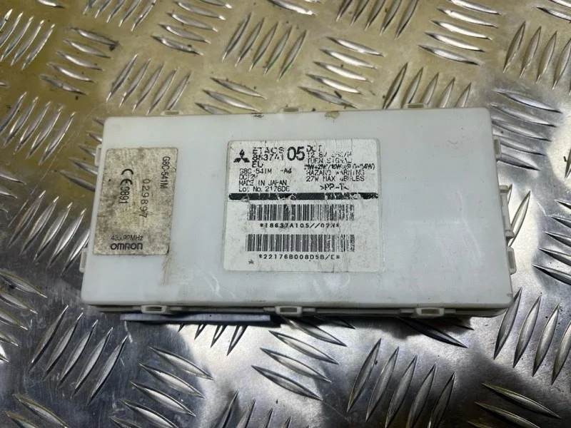 Блок электронный Mitsubishi L200 (2006-2015) 2006 8637A105 2.5 D 4D56