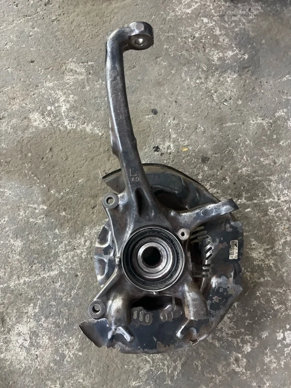 Кулак поворотный левый Lexus Lx 570 (2007-2022) 2010 4321260190 5.7 I 3URFE