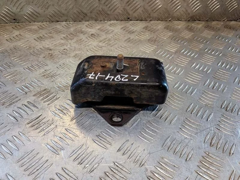 Подушка крепления двигателя Mitsubishi L200 (2006-2015) 2012 MR992670 2.5 D 4D56