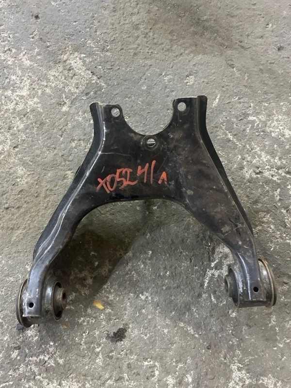 Рычаг передний правый Mitsubishi L200 (2006-2015) 2007 4010A013 2.5 D 4D56