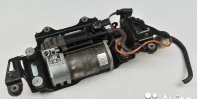 Компрессор пневмоподвески AUDI A-8  4H06160 110425