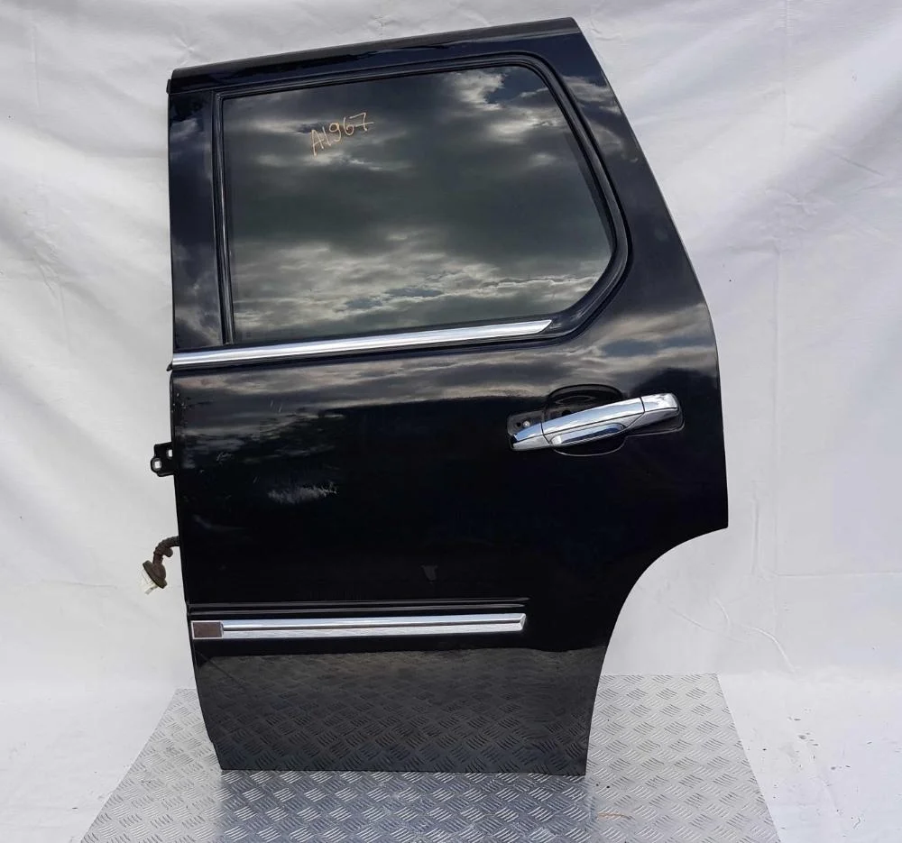 Дверь задняя левая Cadillac Escalade 2006-2 107255
