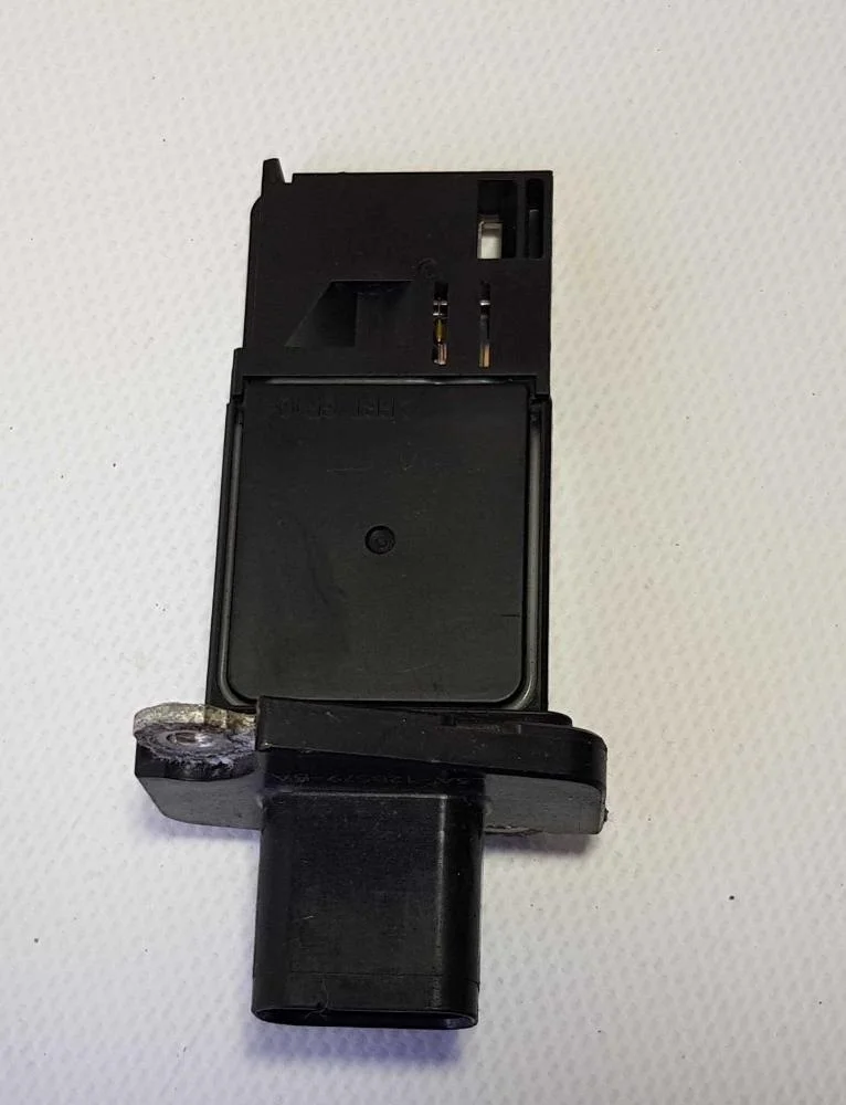 Датчик массового расхода воздуха/ДМРВ Ford  102468