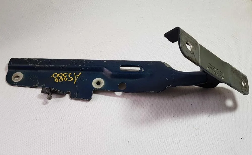 Петля капота левая Ford Explorer 3-4 6L24 1 102570