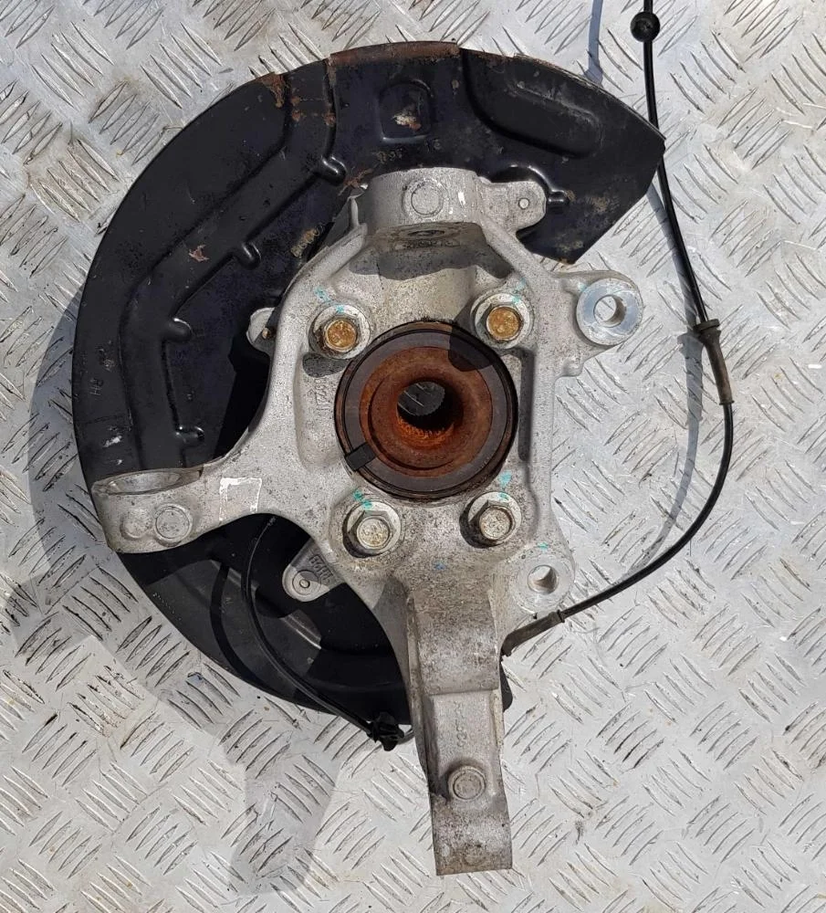 Кулак поворотный передний правый Ford Explo 105698