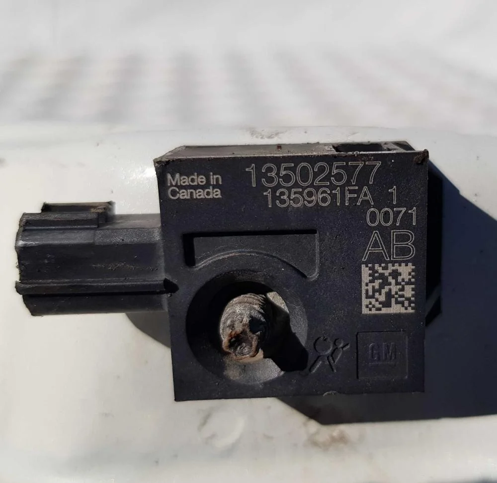 Датчик удара фронтальный Cadillac SRX 2009- 107375