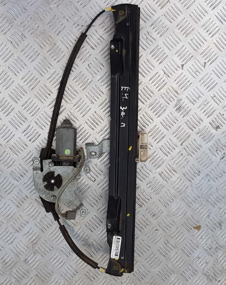 Стеклоподъемник задний правый Ford Explorer 104722