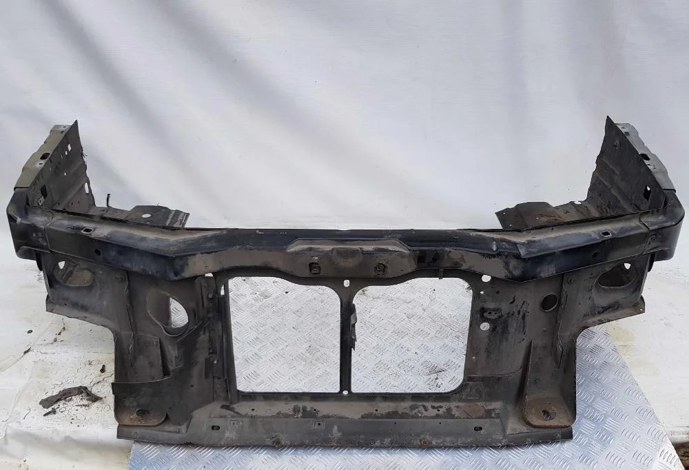 Передняя панель радиатора/Телевизор Ford Ex 106003