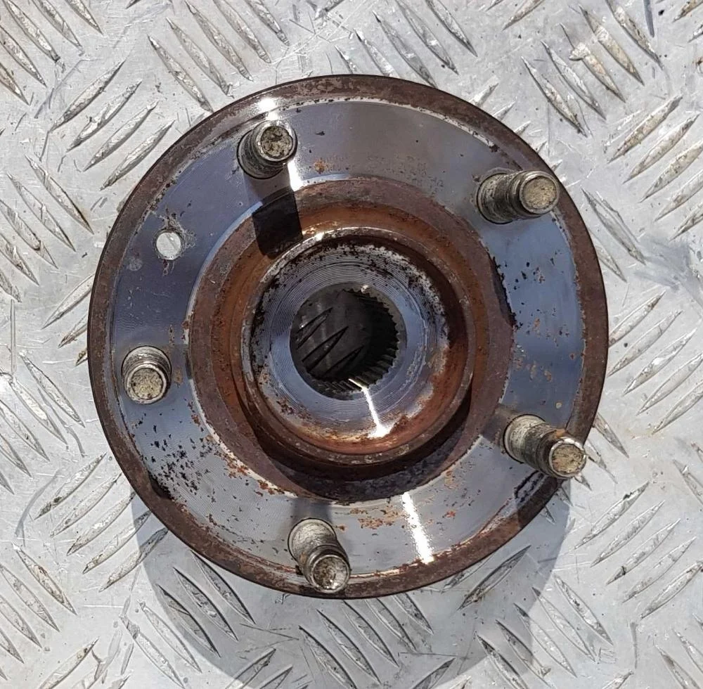 Ступица Ford Explorer 5 BB53 2C300; BB5Z 11 105738