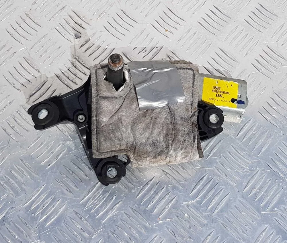 Мотор стеклоочистителя заднего стекла Ford  106622