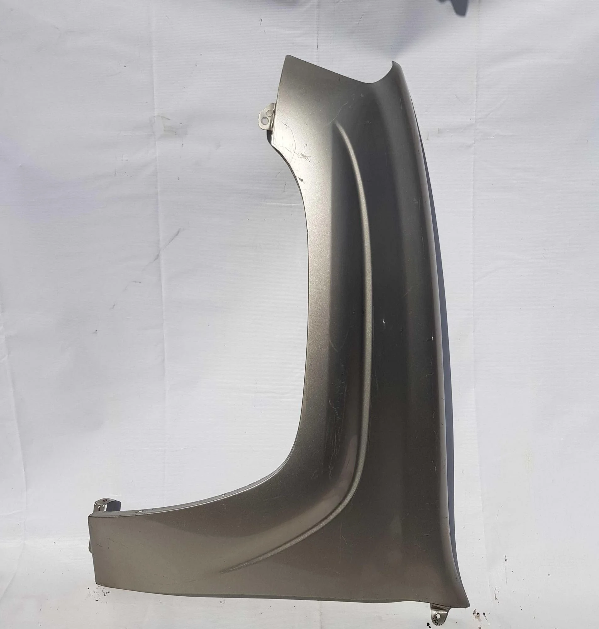 Крыло переднее левое Chevrolet TrailBlazer  100470