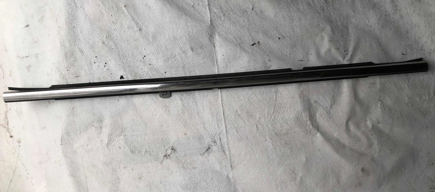 Накладка стекла задней  122248