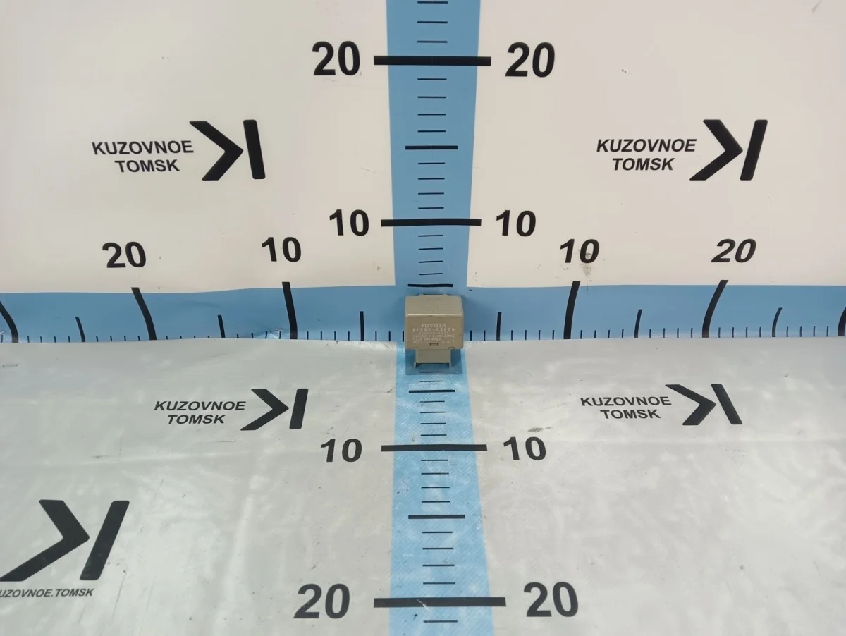 Реле поворотов Lexus RX350 2008 XU30