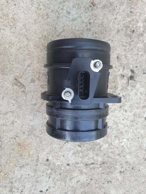 Расходомер воздуха Audi A4 2011-2015 B8 седан